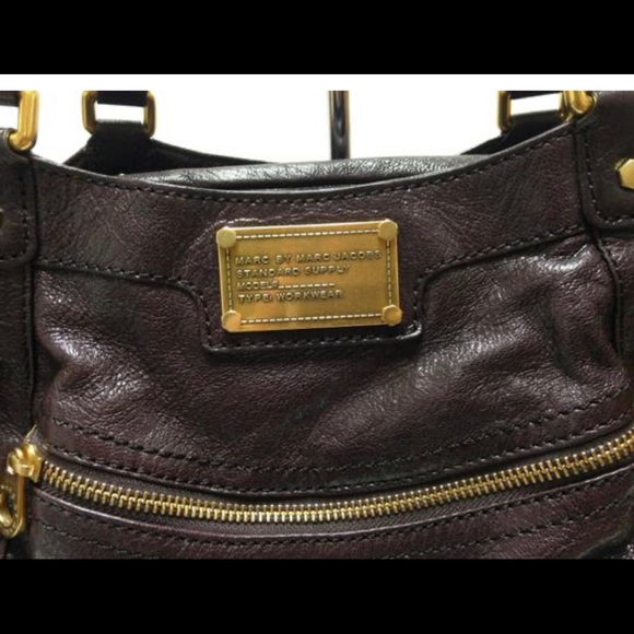 Marc by Marc Jacobs Classic Q Deep Purple Leather - Picture 5 of 15